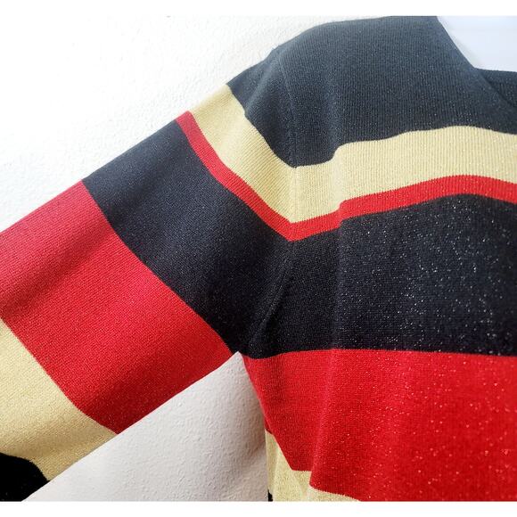 SAG Harbor Black Red Gold Sparkly 2 In 1 Sweater Top Medium Snap Closure Soft - Picture 7 of 7